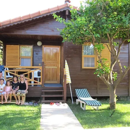 Baris & Vakantiepark Çıralı
