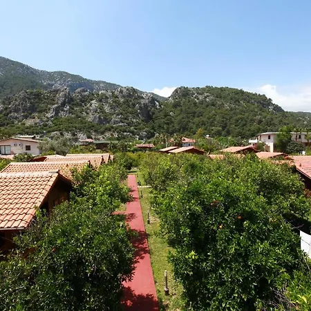 Baris & Vakantiepark Çıralı